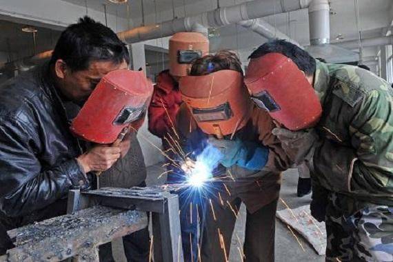 最新焊工招聘,行业重塑与时代需求的交汇点