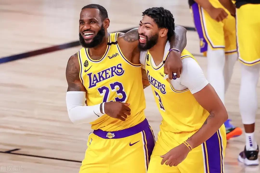 🔥湖人全新整容震撼全联盟！🏀