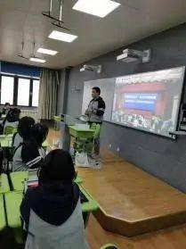 最新QQ主题学习变化,自信成就未来风采