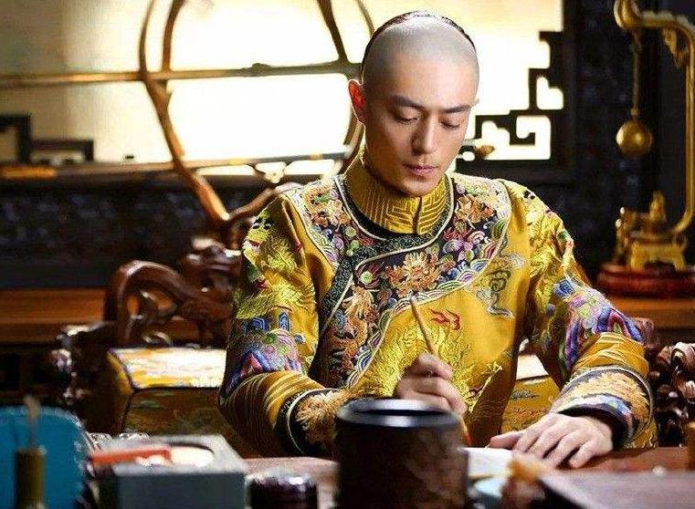 龙纹战神最新章节揭秘,神秘纹章与日常温馨故事交汇点