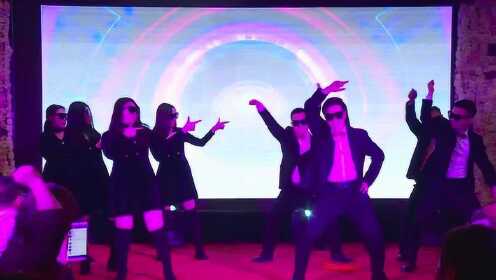 小巷深处的宝藏,最新年会舞蹈盛宴