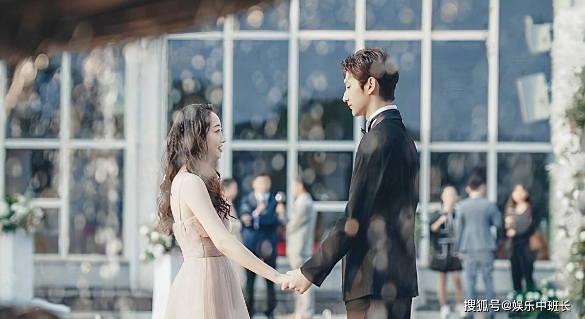 初恋微甜最新,小巷中的甜蜜探秘之旅