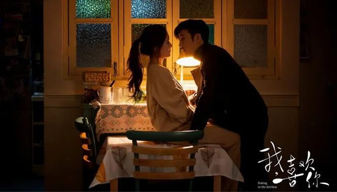 初恋微甜最新,小巷中的甜蜜探秘之旅