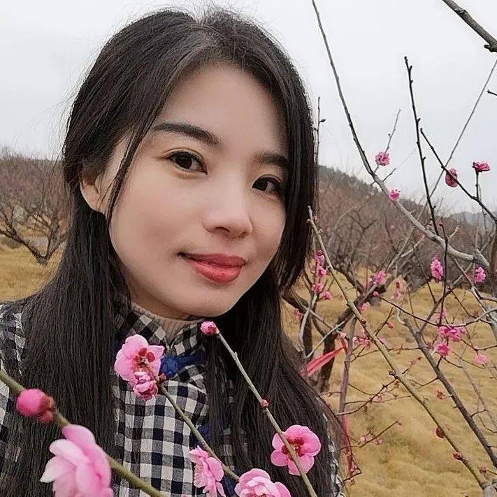 任小青最新，小巷深处的独特美食风情