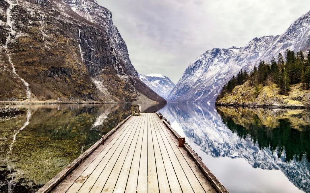 最新一期天天向上探寻自然美景之旅，追寻内心平和宁静的旅程