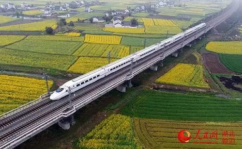 蒙华铁路最新进展,科技驱动,驰骋连接未来之路